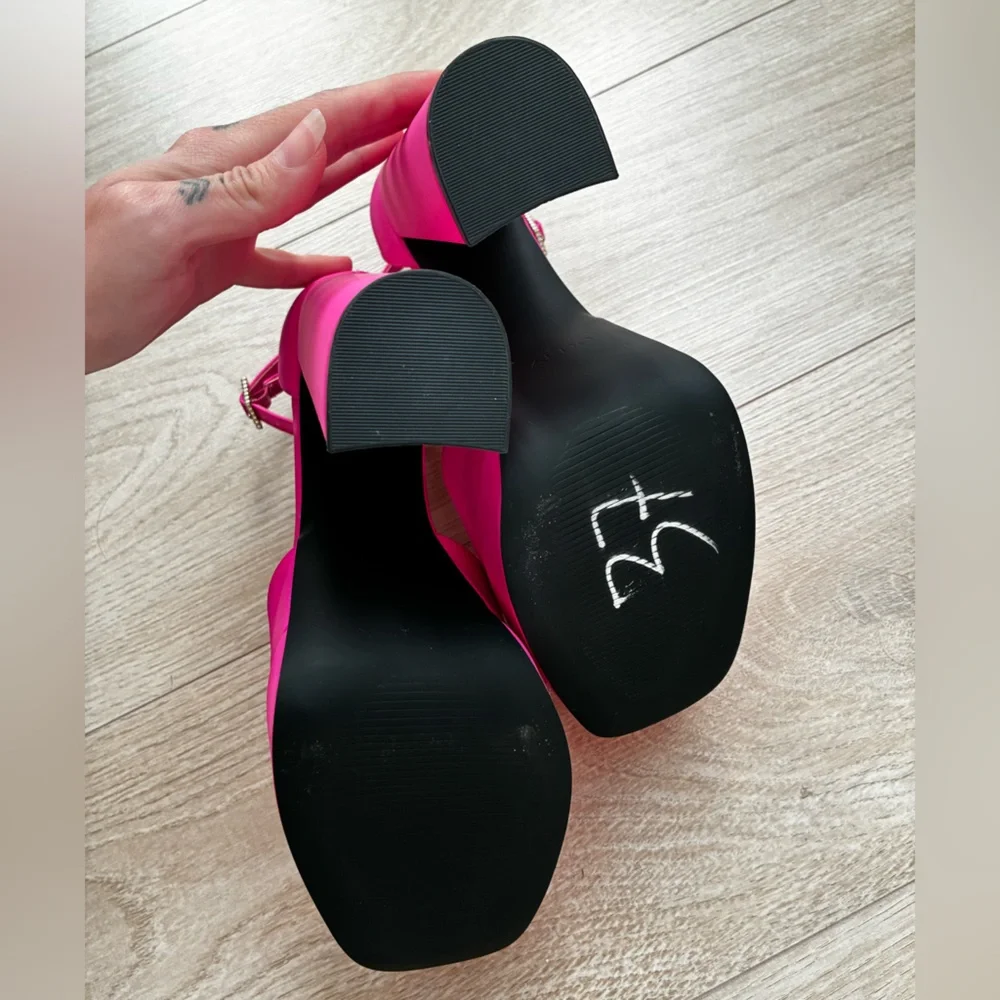 Aldo Double Platform Heeled Shoes in Fuchsia - Picture 11 of 12